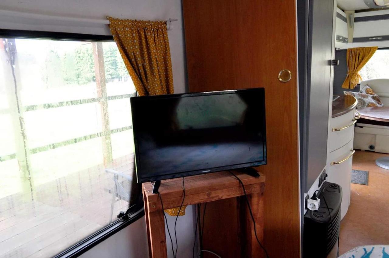 Guillerin Caravan And Glamping Sornac Exterior foto