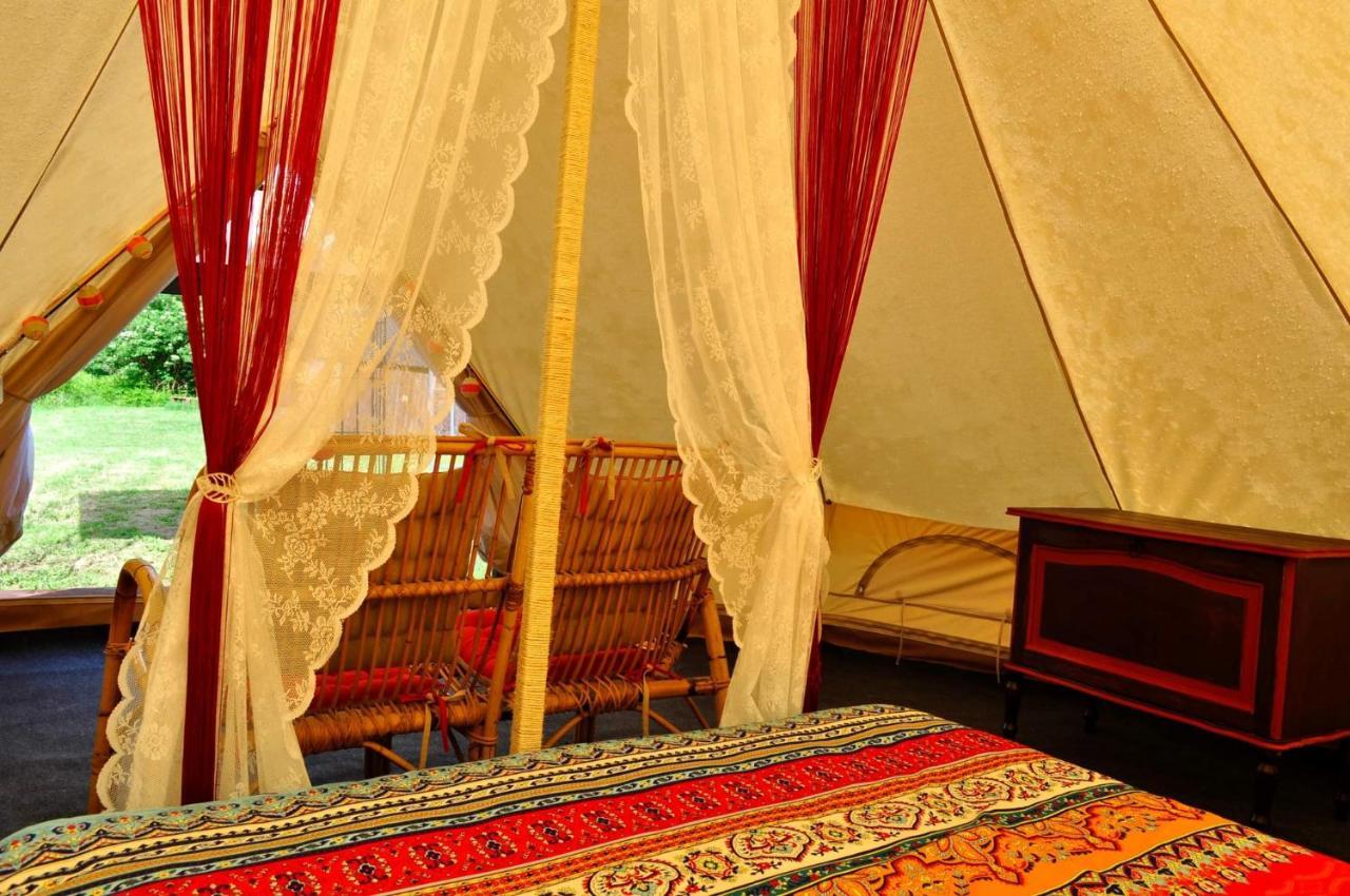 Guillerin Caravan And Glamping Sornac Exterior foto